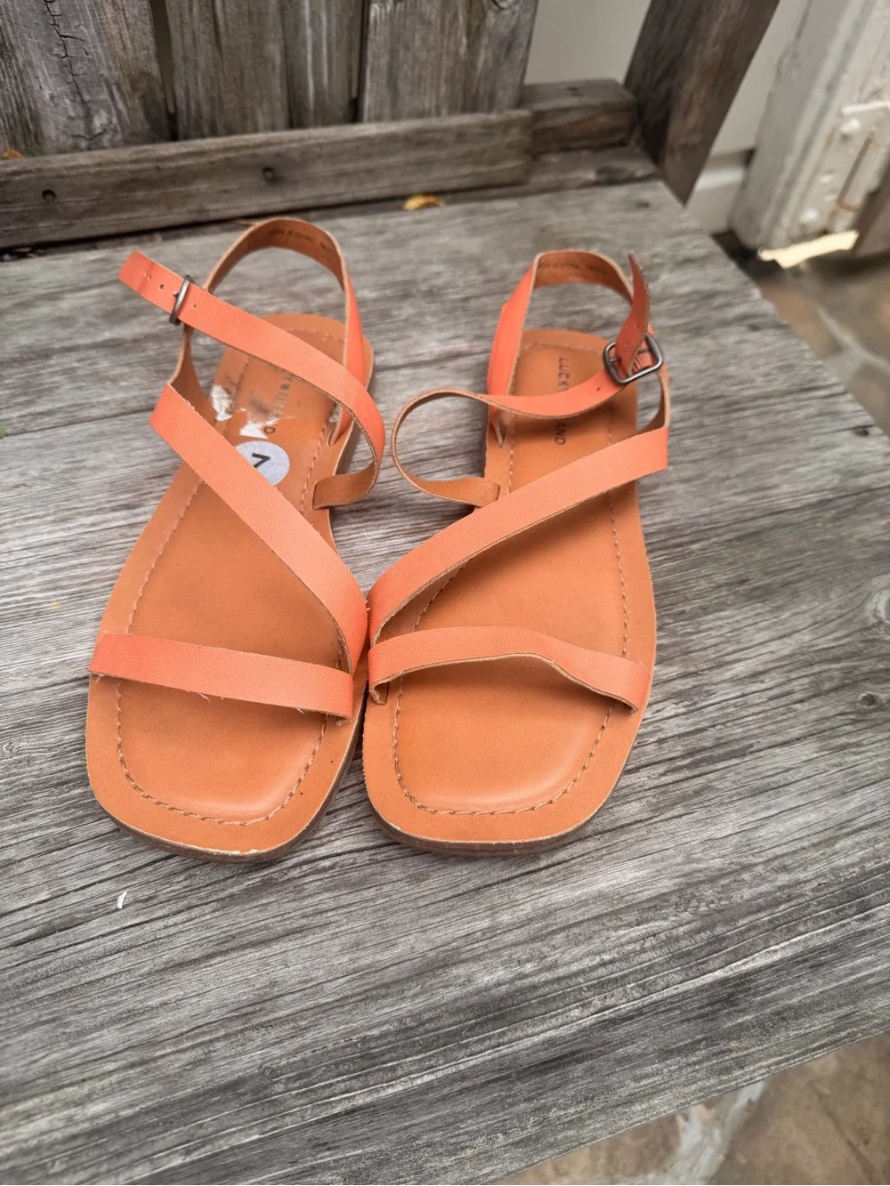 Lucky Brand Coral/Tan Strappy Sandals size 7